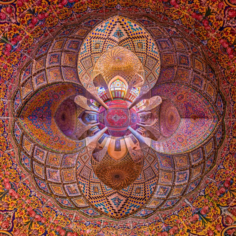 Rosa Moschee Ornament Orient Schiras Iran Nasir al molk. Pink Mosque Ceiling View Orient Shiraz.